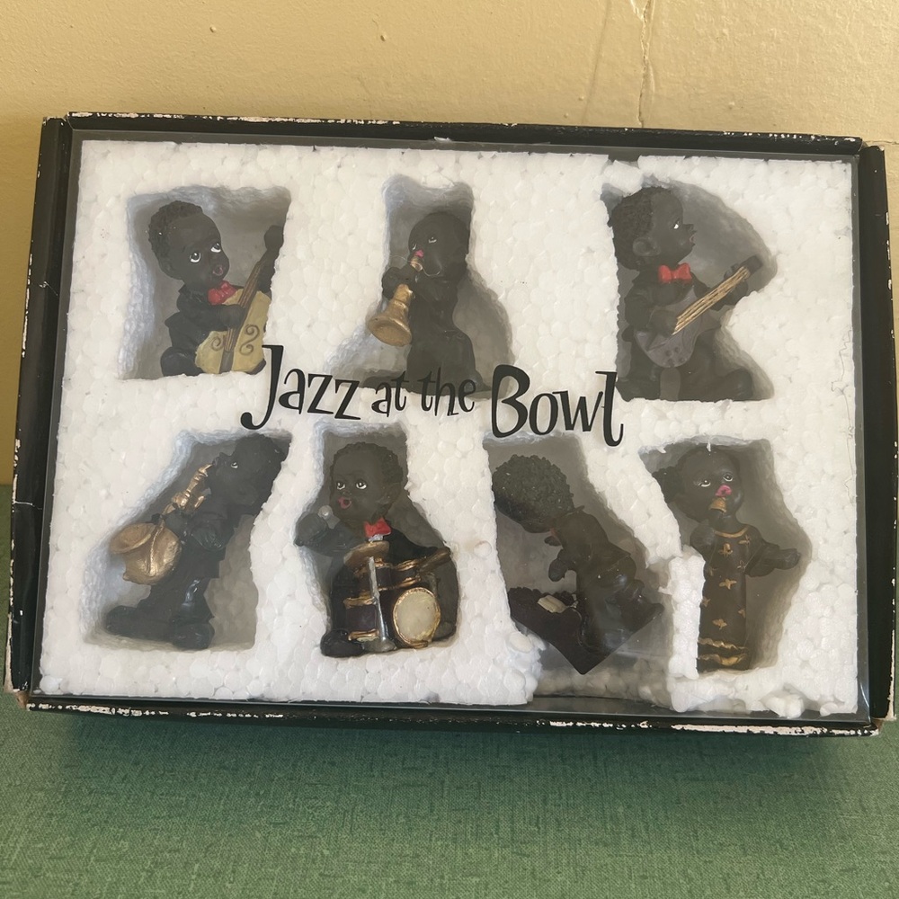 Jazz at the Bowl Figurine Set